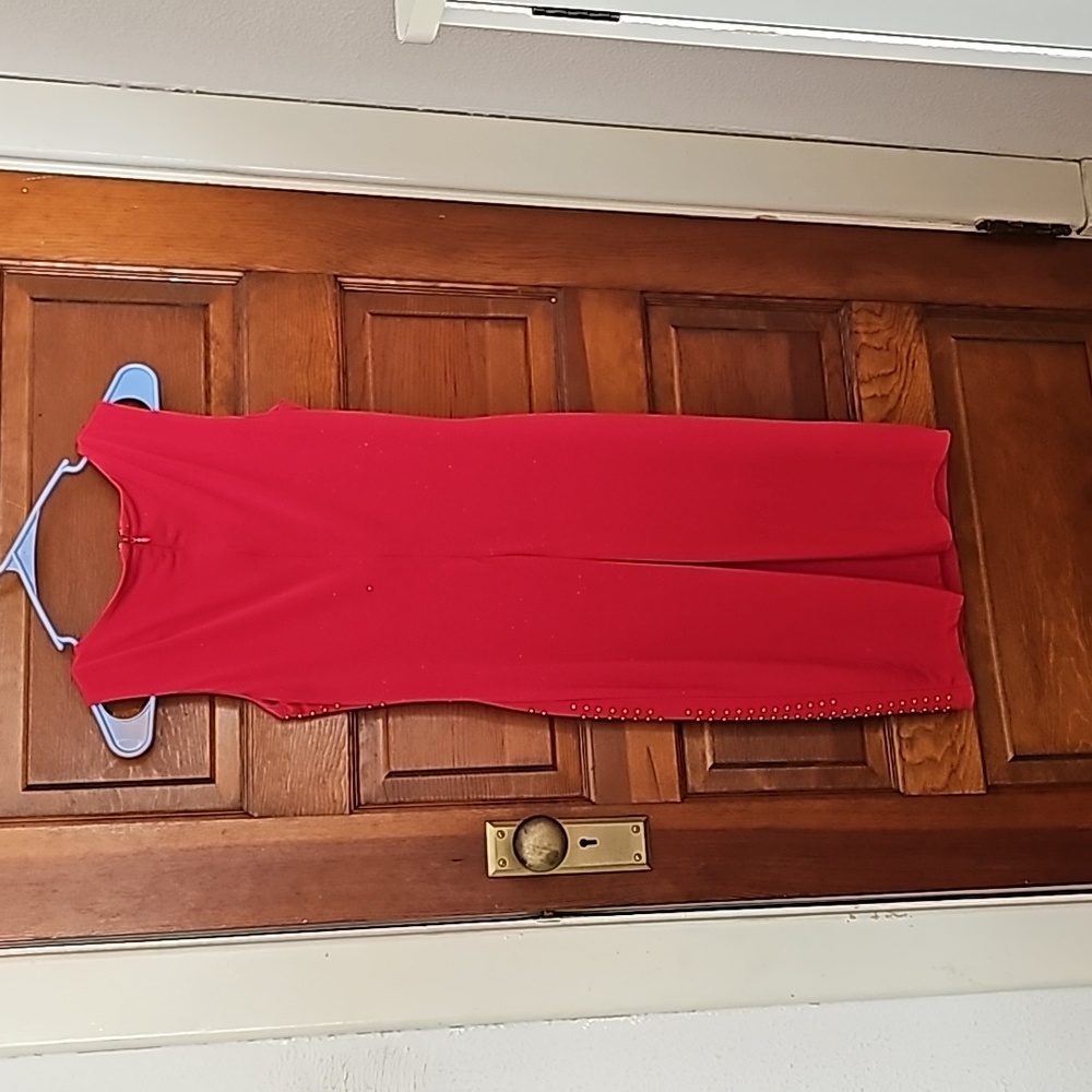NWOT Calvin Klein Womans Size 2 stunning Red dress with embellishments. - Picture 3 of 8